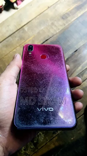 ভিভো ওয়াই ১১ ৩২ জিবি রেড