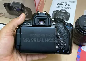 ক্যানন ডিএসএলআর ৭০০ডি
