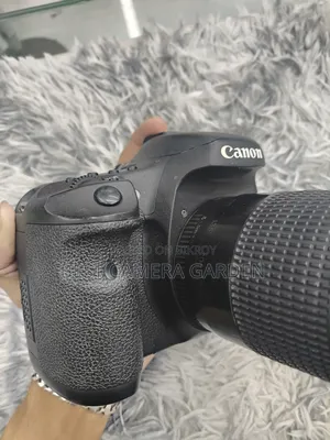 Canon 7D With Zoom Lens