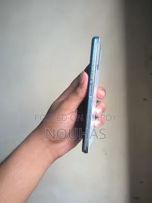 Vivo Y21 64 GB Blue
