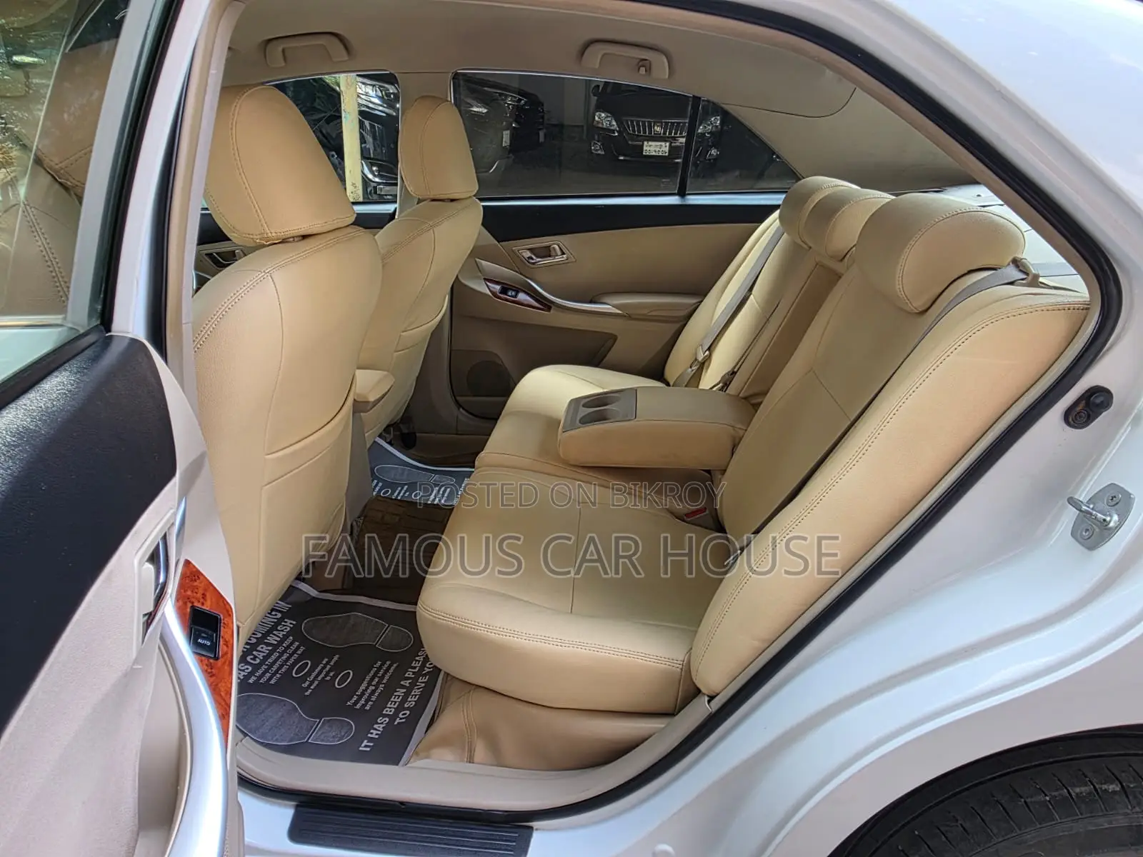 Toyota Premio 2014 Pearl
