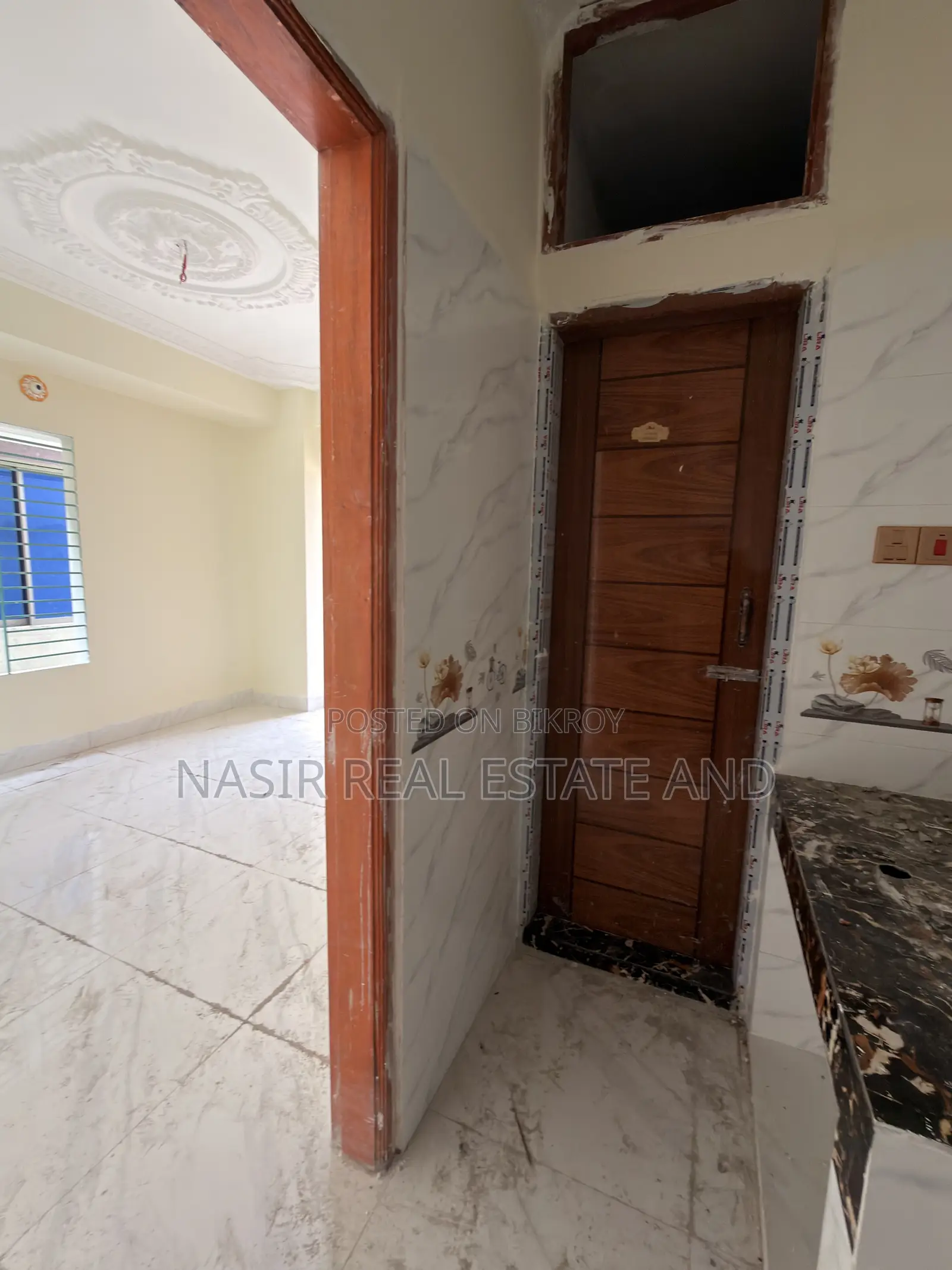 নাসির রিয়েল এস্টেট, সাভার-এ সাজানো ৩-বেডরুমের অ্যাপার্টমেন্ট বিক্রয়ের জন্য