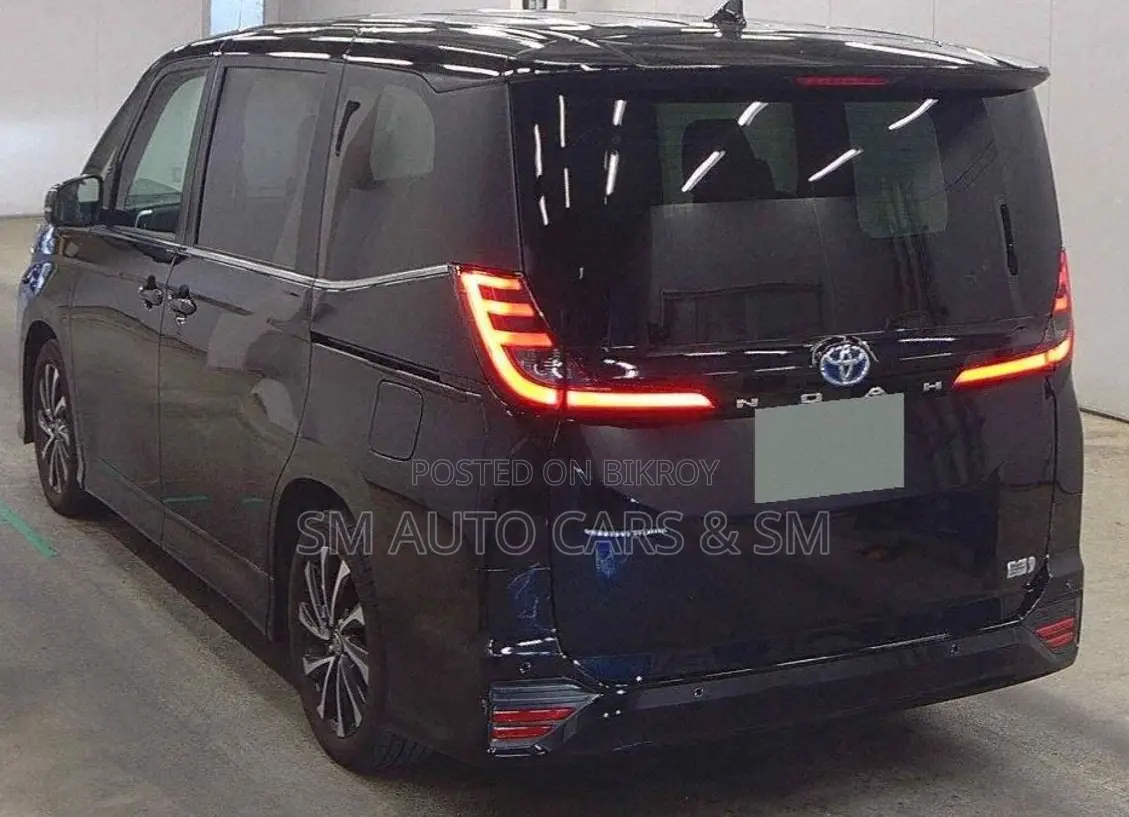 Toyota Noah 2023 Black