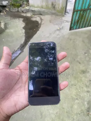গুগল পিক্সেল এক্সএল ৩২ জিবি ব্ল্যাক