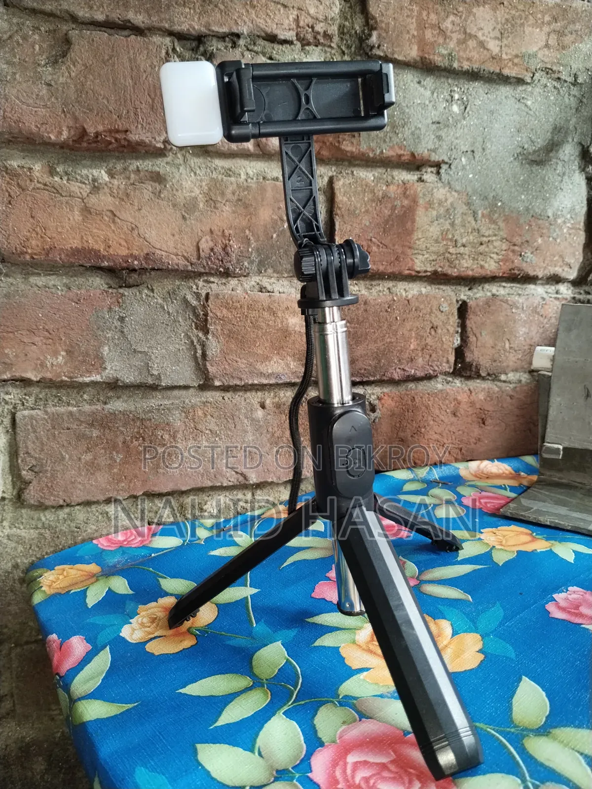 সেলফি স্টিক ট্রিপড