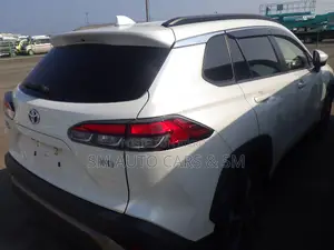 টয়োটা করোল্লা ক্রস ২০২২ পার্ল