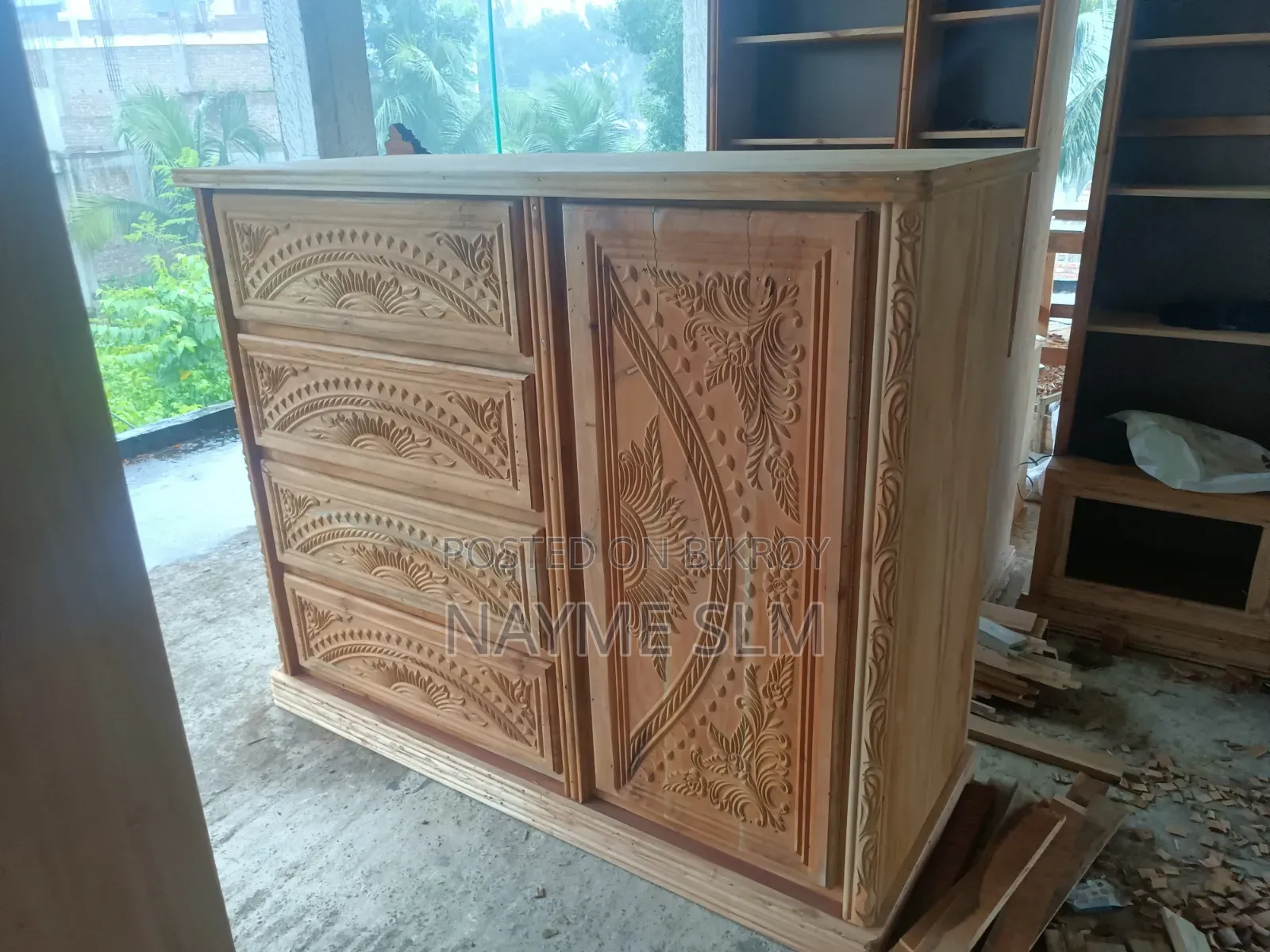 Complete Shari Mahogany Wood Box Bed