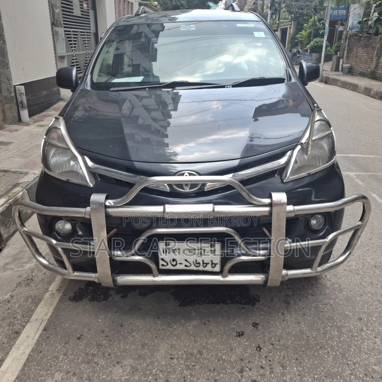 টয়োটা আভানজা ২০১১ কালো