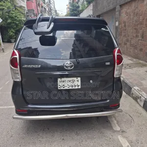 টয়োটা আভানজা ২০১১ কালো