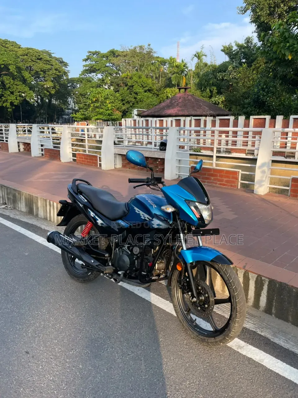 Hero Glamour 2022 Blue