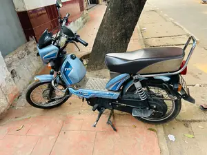 TVS XL 100 2025 Blue