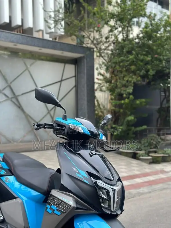 টিভিএস ২০২৩ নীল