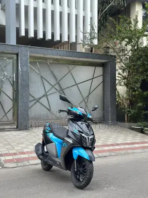 টিভিএস ২০২৩ নীল