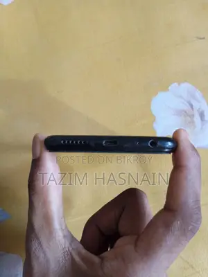 Vivo Y11 32 GB Blue