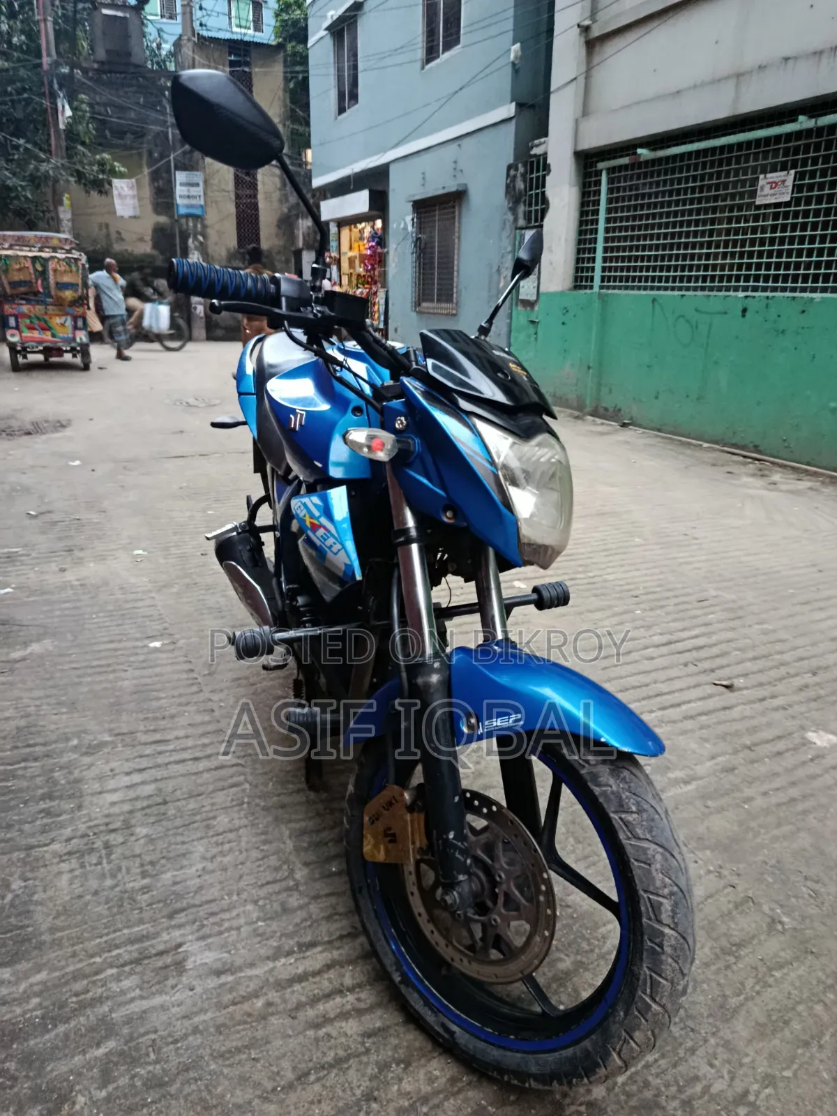 সুজুকি জিক্সার ২০১৭ ব্লু
