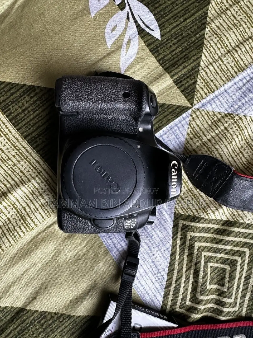 Canon 70D With Canon 18-135mm & Youngnu 50mm