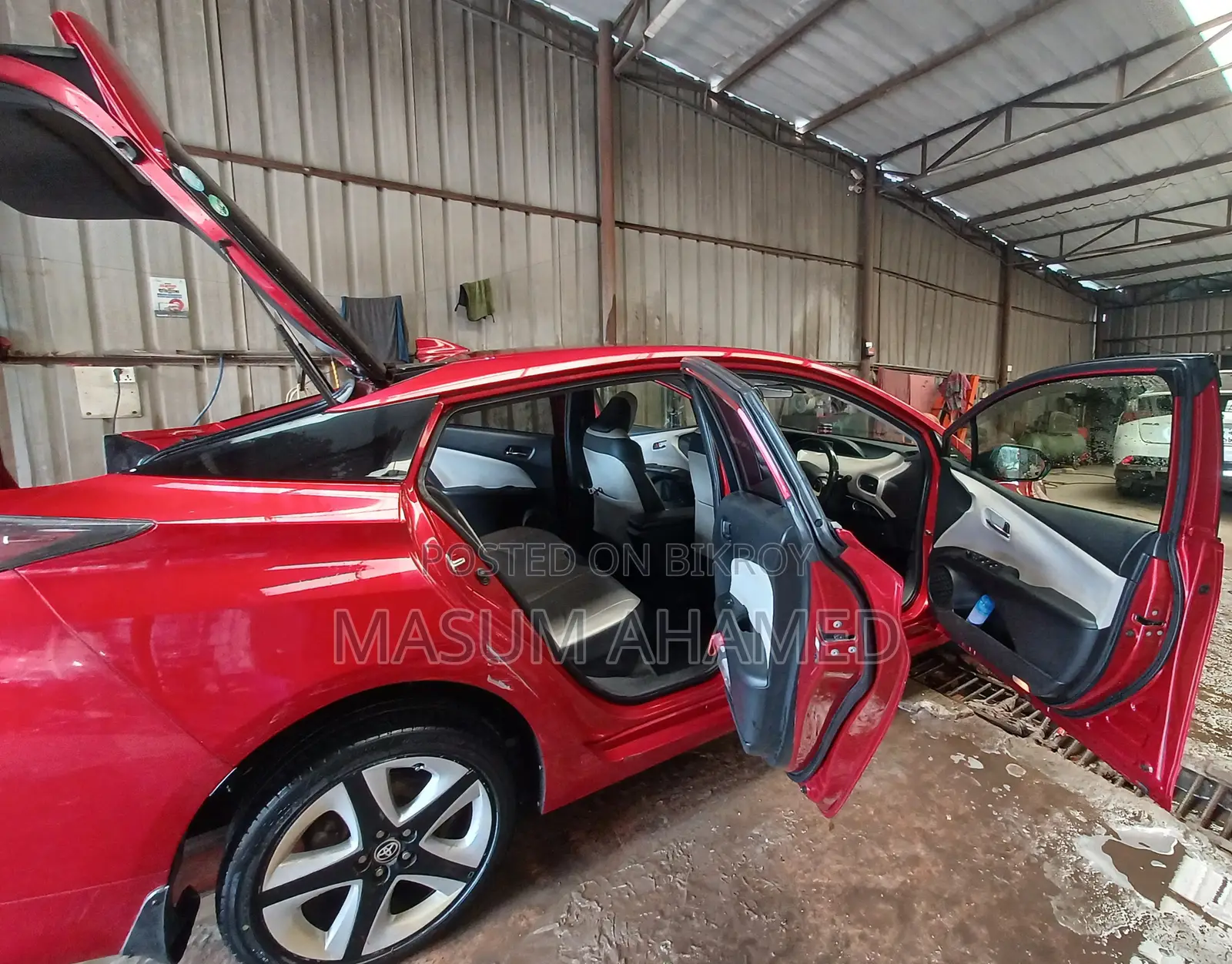 Toyota Prius 2016 Red