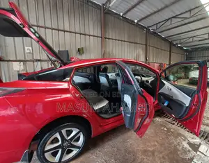 Toyota Prius 2016 Red