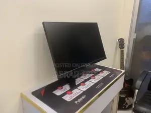 গিগাবাইট জি২৪ এফ২ কিছু ডিসপ্লে সমস্যা সহ