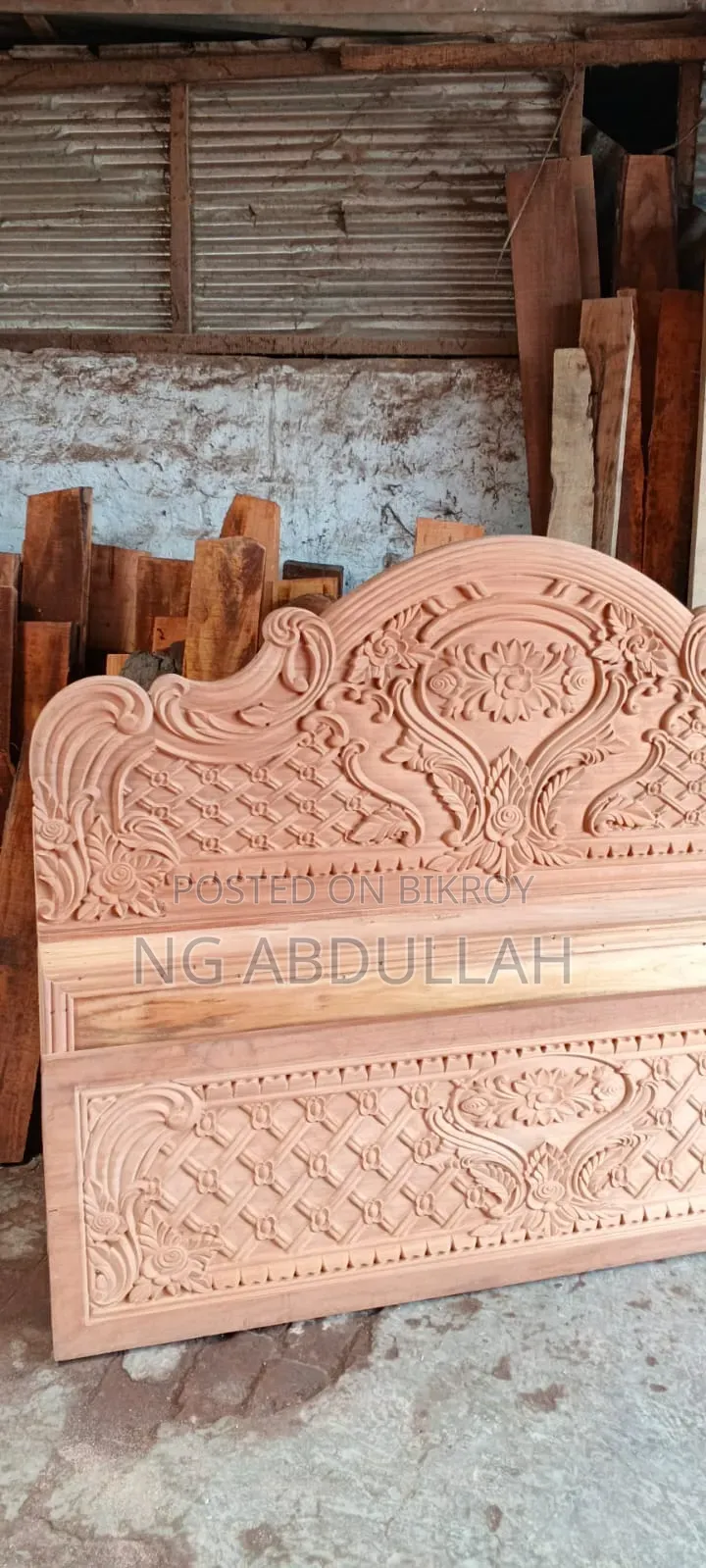 Semi Box Bed