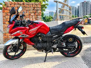 Yamaha Fazer V1 2015 Red