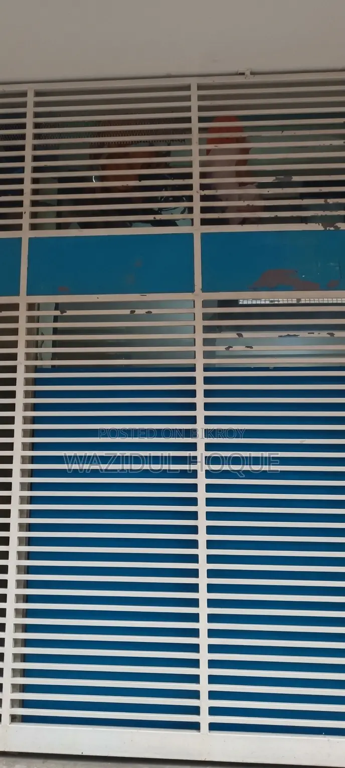 নিরাপদ মোটরসাইকেল গ্যারেজ ভাড়া / পার্কিং ভাড়া