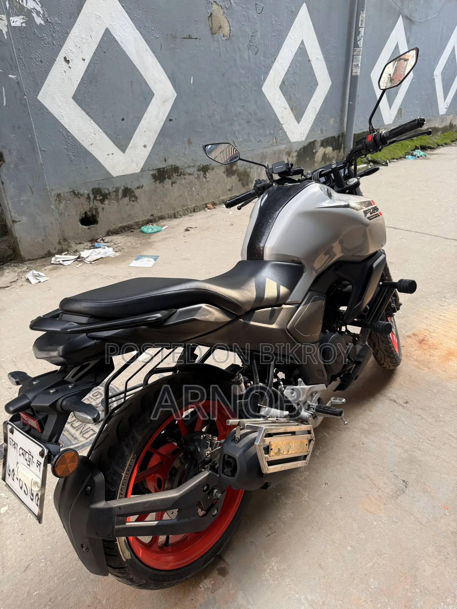 Yamaha FZS V4 2024 White