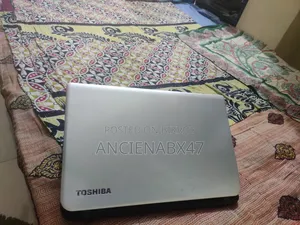 Laptop Toshiba Satellite C55 6GB Intel Core i3 SSD 512GB