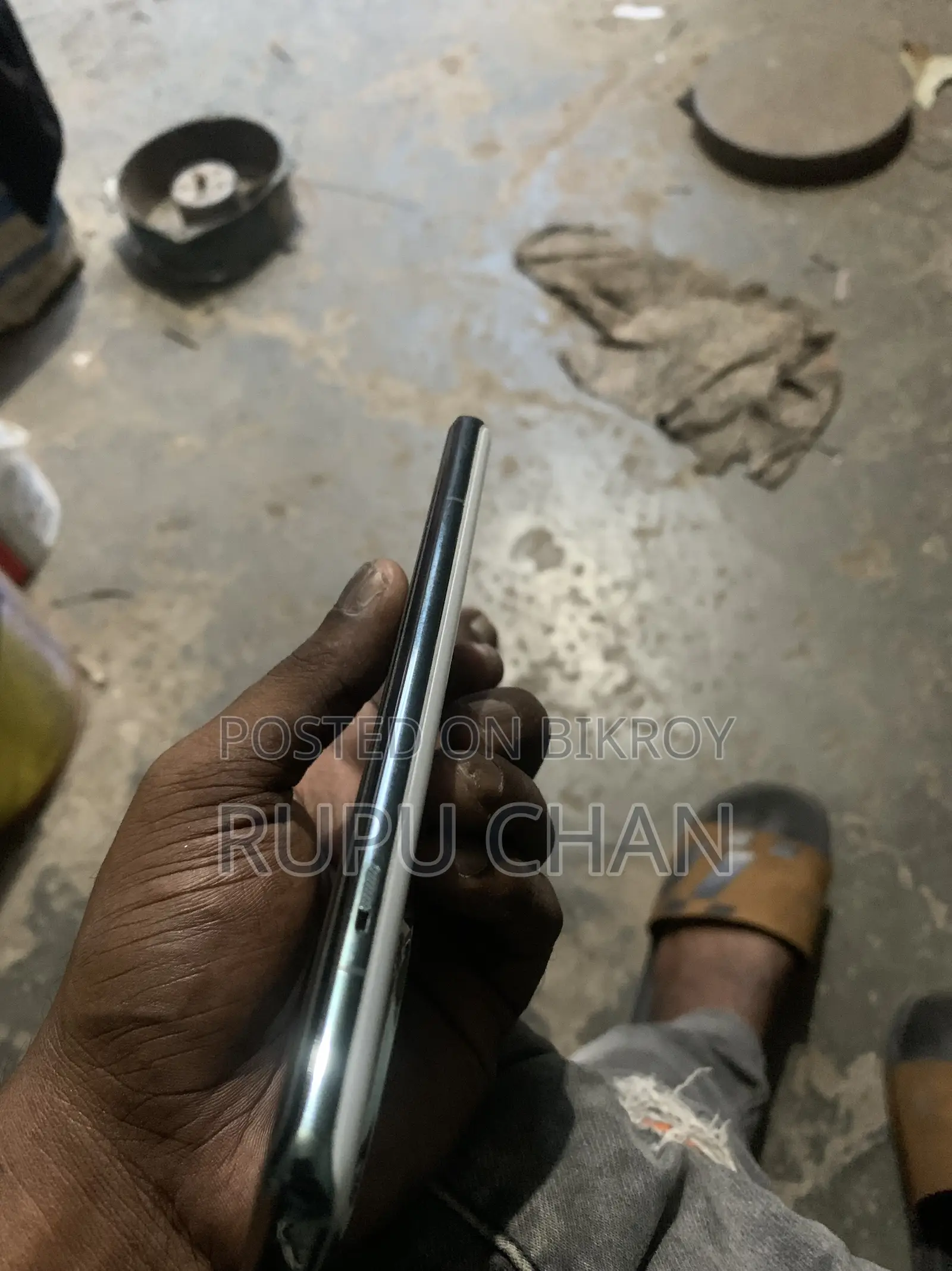 ওয়ানপ্লাস ১২ ৫১২ জিবি হোয়াইট