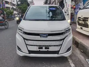 Toyota Noah 1.8 Front Wheel Drive Hybrid (7 seater) 2021 Pearl
