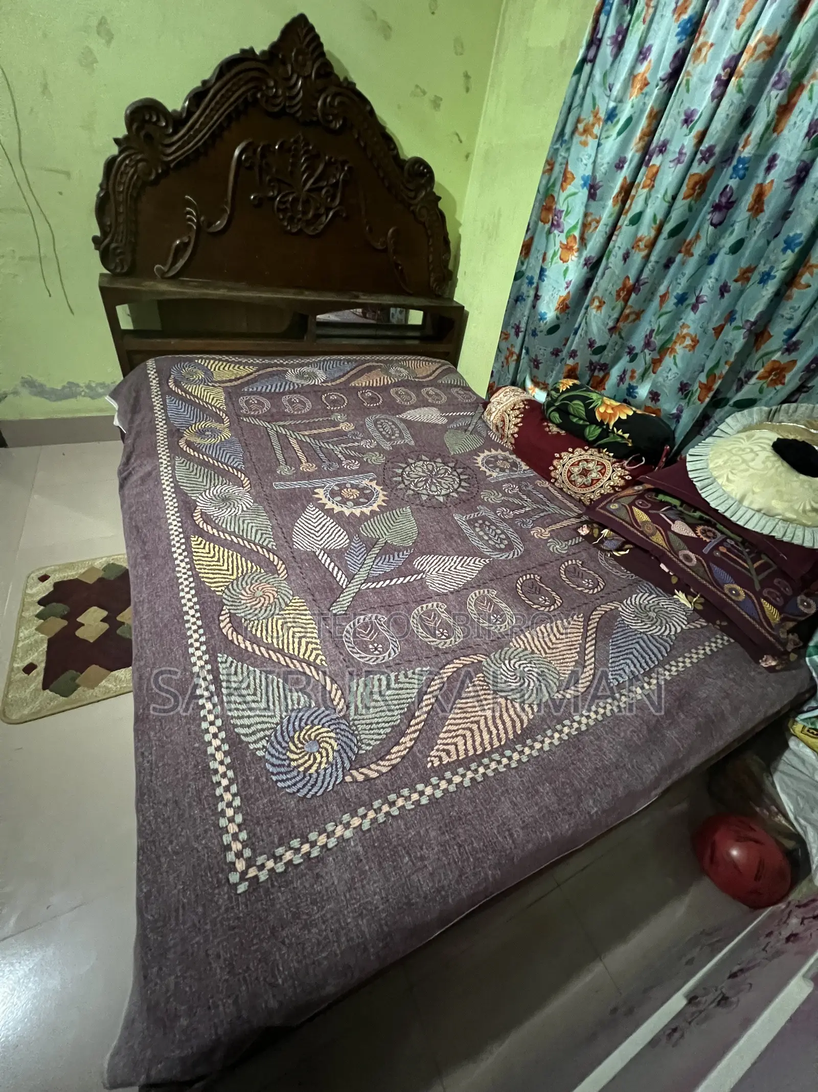 জাজিমসহ কারুকার্য করা ডাবল বেডের সেগুন কাঠের খাট বিক্রি