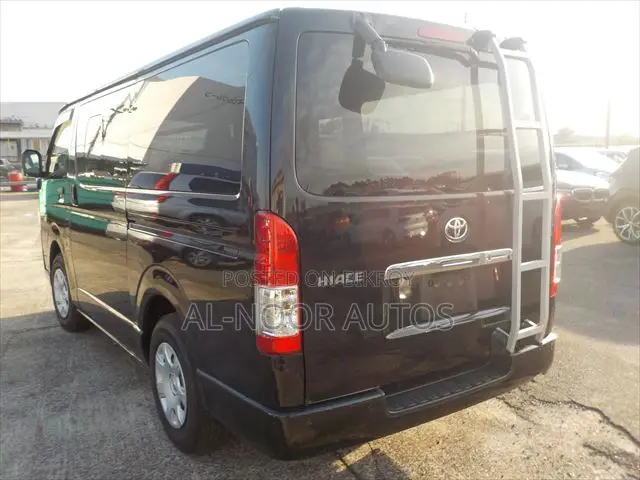 Toyota HiAce 2021 Black