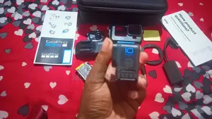 GoPro Hero 10 Black Sale | 128 GB Memory Card and Original Adapter