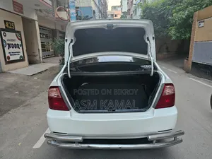 টয়োটা করোল্লা ২০০৪ পার্ল
