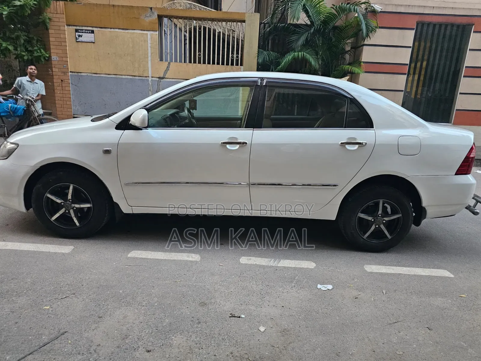 টয়োটা করোল্লা ২০০৪ পার্ল