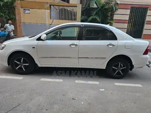 টয়োটা করোল্লা ২০০৪ পার্ল