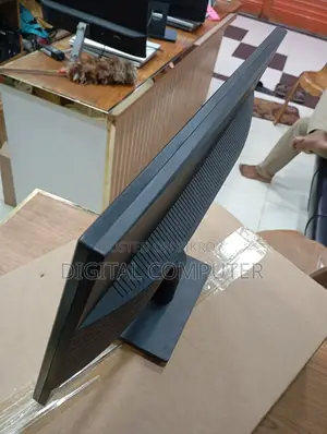 ডেল ১৯ ইঞ্চি ব্যবহৃত ফ্রেশ কন্ডিশন মনিটর