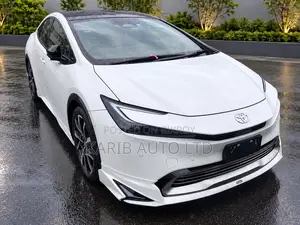 Toyota Prius 2023 Pearl