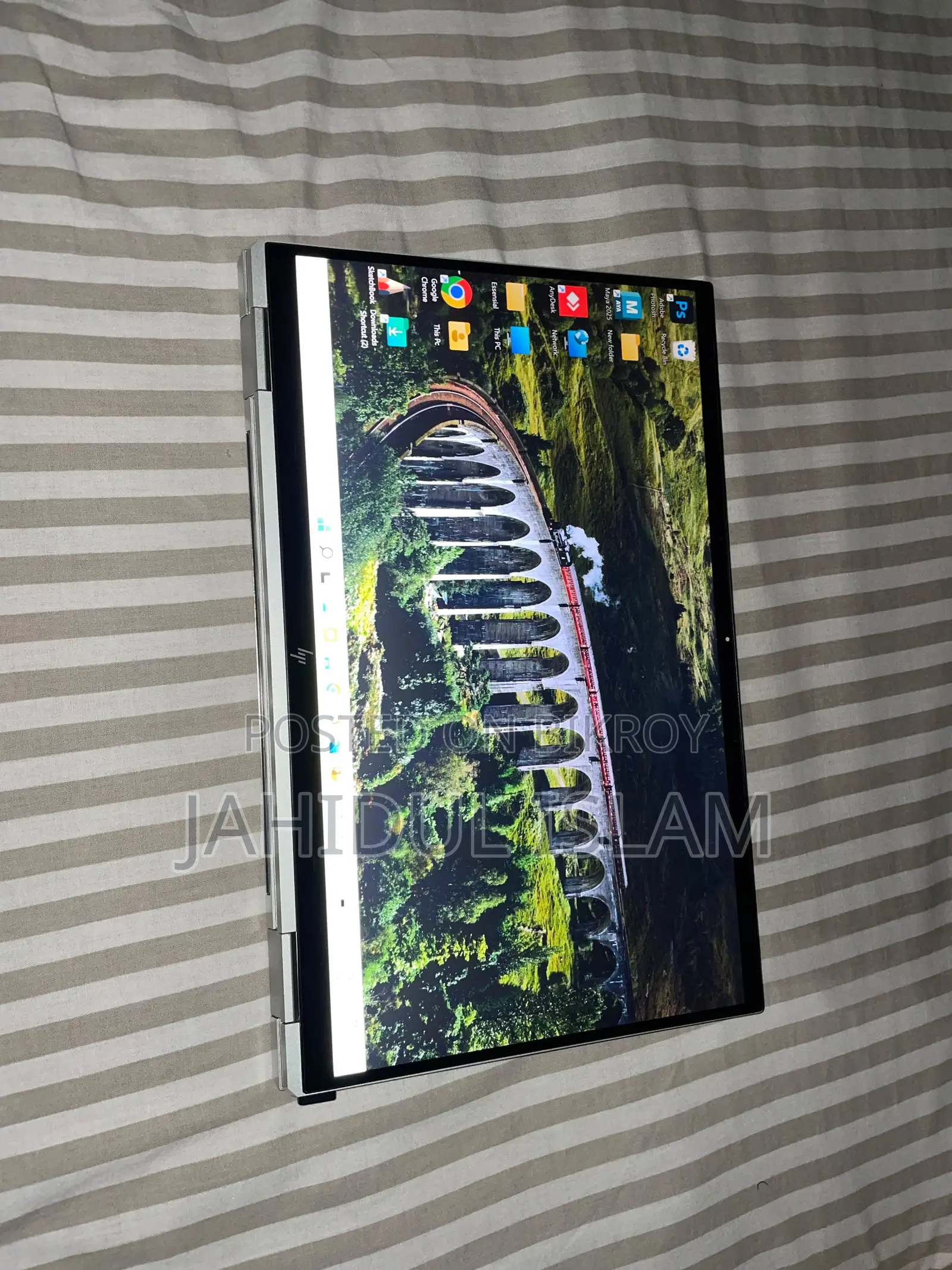 New Laptop HP EliteBook x360 1040 G7 16GB Intel Core i7 HDD 256GB