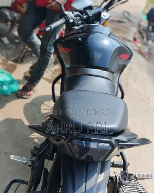 নতুন হিরো থ্রিলার ১৬০আর ৪ভি ২০২৪ ব্ল্যাক