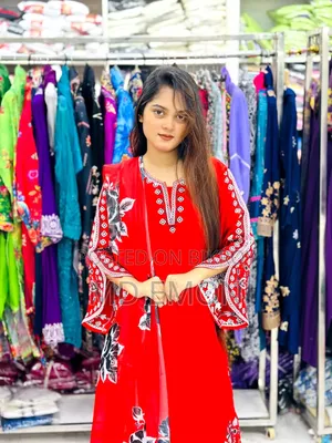ই এম ইউনিক ফ্যাশন