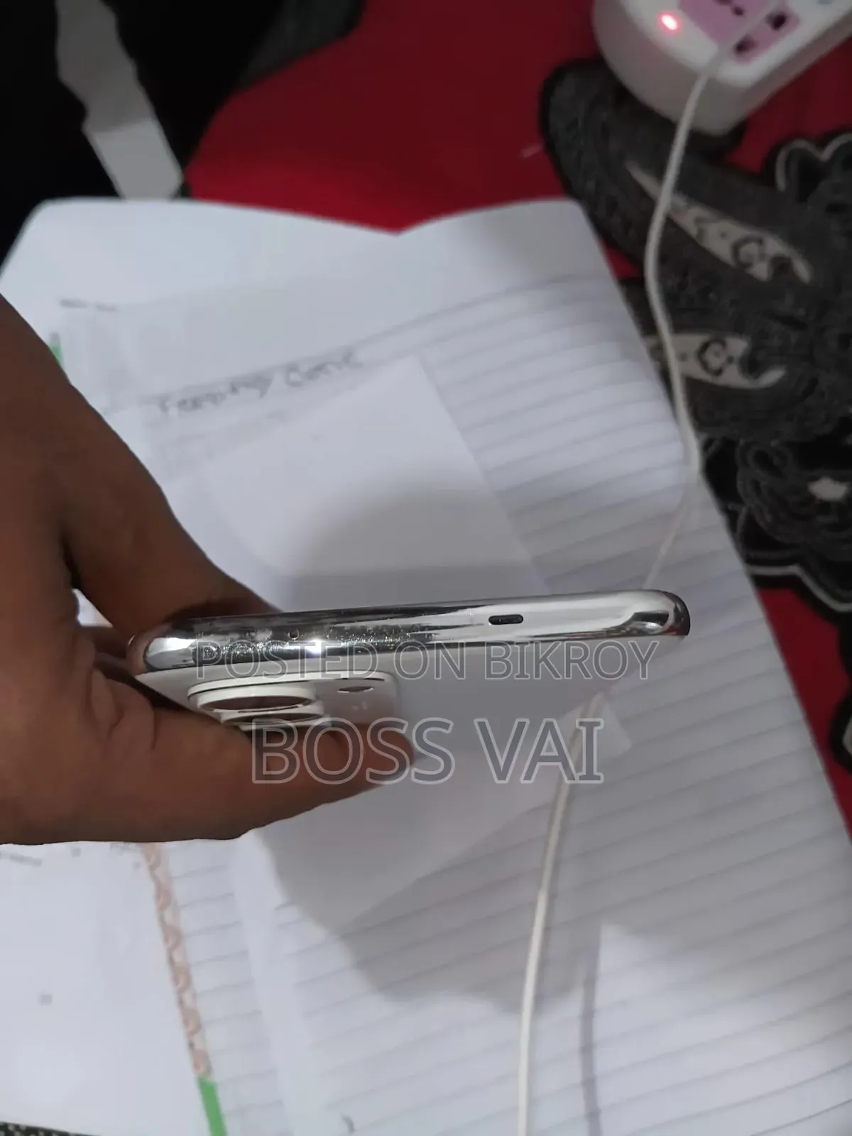 Tecno Spark 40 Pro+ ২৫৬ জিবি সাদা