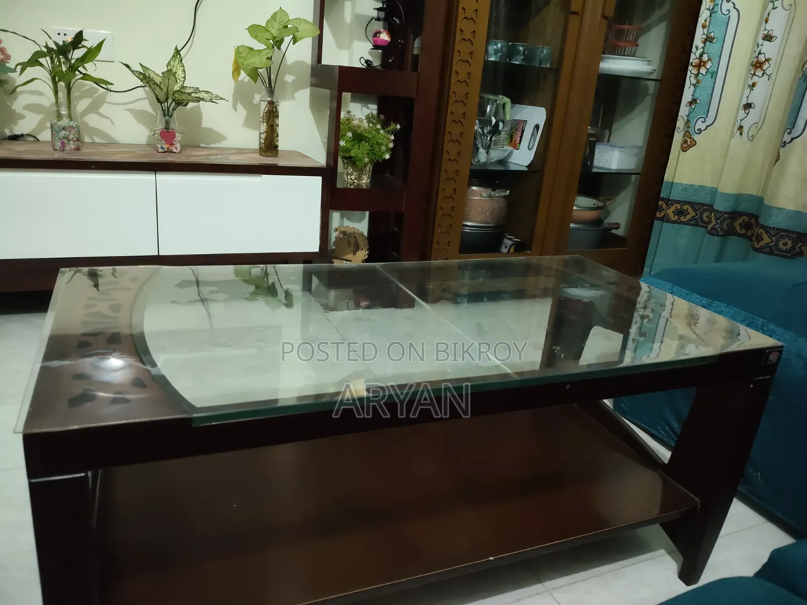 Regal Coffee Table