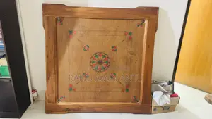 প্রিমিয়াম কাঠের ক্যারম বোর্ড - সুন্দর ডিজাইন, ভালো অবস্থা