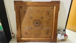 প্রিমিয়াম কাঠের ক্যারম বোর্ড - সুন্দর ডিজাইন, ভালো অবস্থা