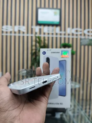 স্যামসাং গ্যালাক্সি এ৩৬ ১২৮ জিবি হোয়াইট