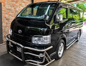 Toyota HiAce 2014 Black