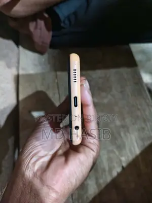 স্যামসাং গ্যালাক্সি এ১৩ ৬৪ জিবি হলুদ