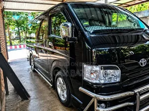 Toyota HiAce 2014 Black