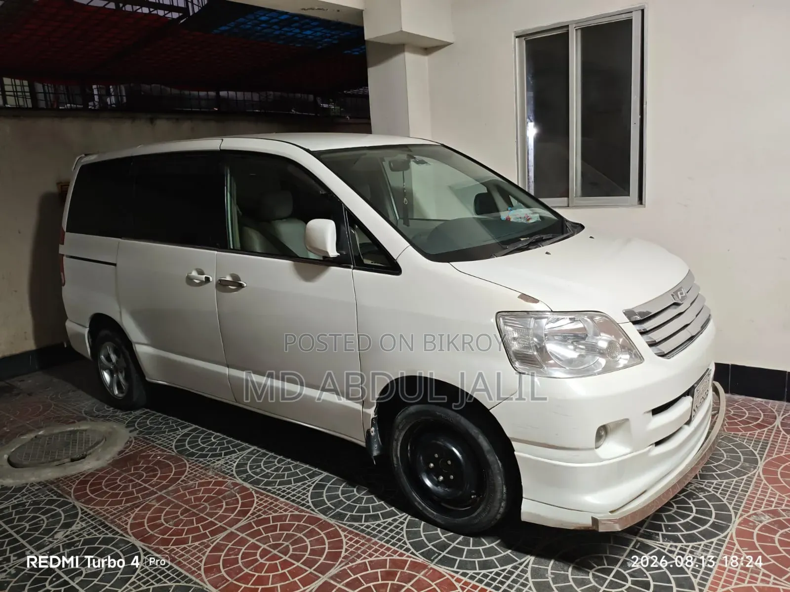 Toyota Noah 2007 Pearl